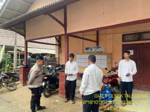 Polsek Talegong Sambang Warga Desa Mekarmulya Dalam Cooling System