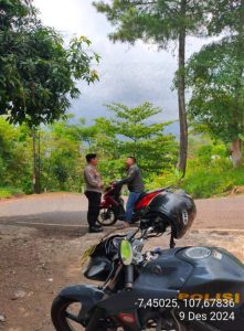 Polsek Pakenjeng melaksanakan Silaturhami Kamtibmas di Kampung Talun Desa Tegalgede