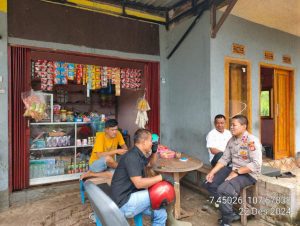 Sambang Warga Polsek Pakenjeng di Desa Jatiwangi