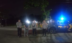 polsek banyuresmi anggota melaksanakan patroli garut lautan biru