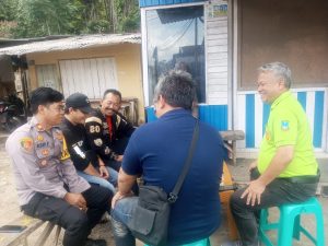 SAMBANG WARGA DESA CISEWU OLEH ANGGOTA POLSEK CISEWU