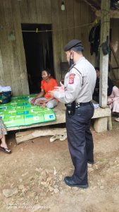 SAMBANG WARGA DESA CISEWU OLEH ANGGOTA POLSEK CISEWU