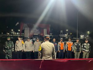 Ops Lilin Lodaya Polsek Talegong Lakukan KRYD Malam Pastikan Kamtibmas Kondusif