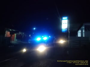 Menjaga kekondusipan wilayah personil polsek cisurupan patroli KRYD Presisi grt Lautan biru di wilkym polsek cisurupan
