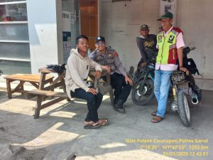 Anggota piket jaga Polsek Cisurupan melaksanakan krkyd siang d wilayah hukum