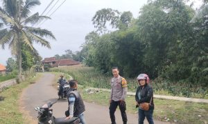 polsek banyuresmi kegiatan bhabin desa binakarya ke desa