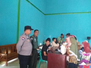 Kanit Binmas polsek cibiuk melaksanakan penyuluhan ke warga cibiuk dan sampaikan pesan kamtibmas