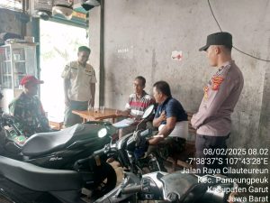 Ngariung Kamtibmas Polsek Pameungpeuk Bersama Warga Desa Binaan Di Kampung Nangoh