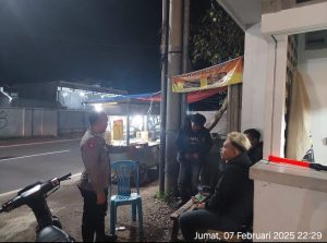 *GARUT LAUTAN BIRU* Unit Samapta Polsek Kadungora Antisipasi tindak Kejahatan dan Gangguan Kamtibmas lainnya