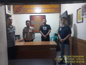 Personel Polsek Cisurupan Melaksanakan Giat Sispam Mako