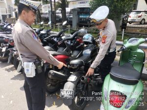 Jajaran Lantas Polsek Garut Kota Lakukan Razia Knalpot Brong