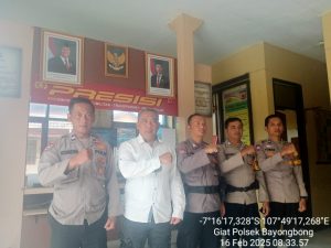 Menjaga Terjadinya Kejahatan Terhadap Mako Anggota Piket Polsek Bayongbong Giat Sispam Mako