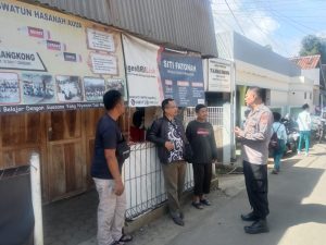 Bhabinkamtibmas Sambangi Warga Sampaikan Pesan Kamtibmas