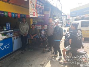 Anggota Polsek Bayongbong Dan Polsubsektor Cigedug Dukung Ngariung Kamtibmas Untuk Mewujudkan Lingkungan Aman, Nyaman Dan Kondusif