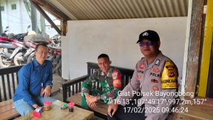 Memberikan Rasa Aman Kepada Masyarakat Anggota Polsek Bayongbong Dan Polsubsektor Cigedug Melaksanakan Giat Sinergitas TNI-POLRI