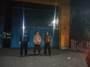 GIAT PATROLI KRYD DI DESA KARANGMULYA  OLEH POLSEK KARANGPAWITAN