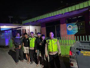PATROLI KRKYD DI  DESA LEBAKAGUNG  OLEH POLSEK KARANGPAWITAN