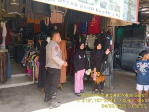 Polsek Kadungora Polres Garut Himbau Pesan-pesan Kamtibmas Ciptakan Situasi Aman dan Kondusif