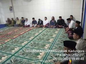 Giat *Taraweh Keliling* di Mesjid *Nurul Iman* Desa.Mandalasari Kp.Pabrik Rt.01/18 Kec.Kadungora Jalin *Silahturahmi* bersama Warga Masyarakat