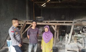 polsek banyuresmi kegiatan bhabin desa dangdeur ke desa