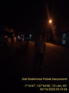 polsek banyuresmi anggota melaksanakan kryd malam