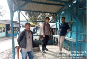Melalui Ngariung Kamtibmas, Anggota Polsek Bayongbong Dan Polsubsektor Cigedug  Melaksanakan Sosialisasi Tentang Pencegahan Kriminalitas