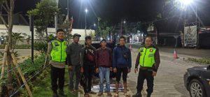 GIAT PATROLI KRYD DI DESA LEBAKAGUNG  OLEH POLSEK KARANGPAWITAN
