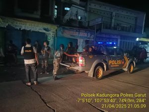 Unit Samapta, Reskrim beserta Bhabinkamtibmas Polsek Kadungora Giatkan Patroli Memberikan Rasa Aman dan Nyaman Kepada Masyarakat