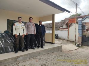 Bhabinkamtibmas Polsek Cisurupan Melaksanakan Kegiatan Sambang Warganya